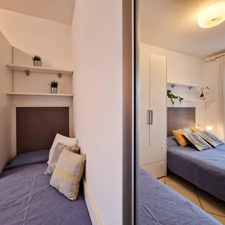 Colourful Flat With A Fenced Garden *