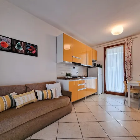 Colourful Flat With A Fenced Garden Apartment