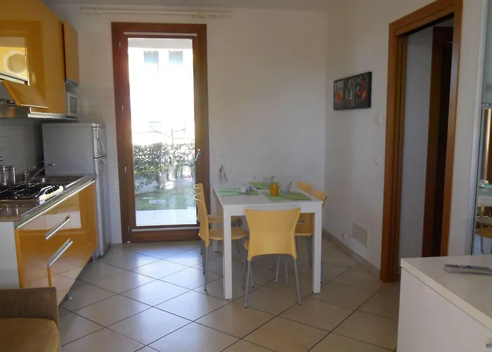 Colourful Flat With A Fenced Garden And Fireplace * Bibione